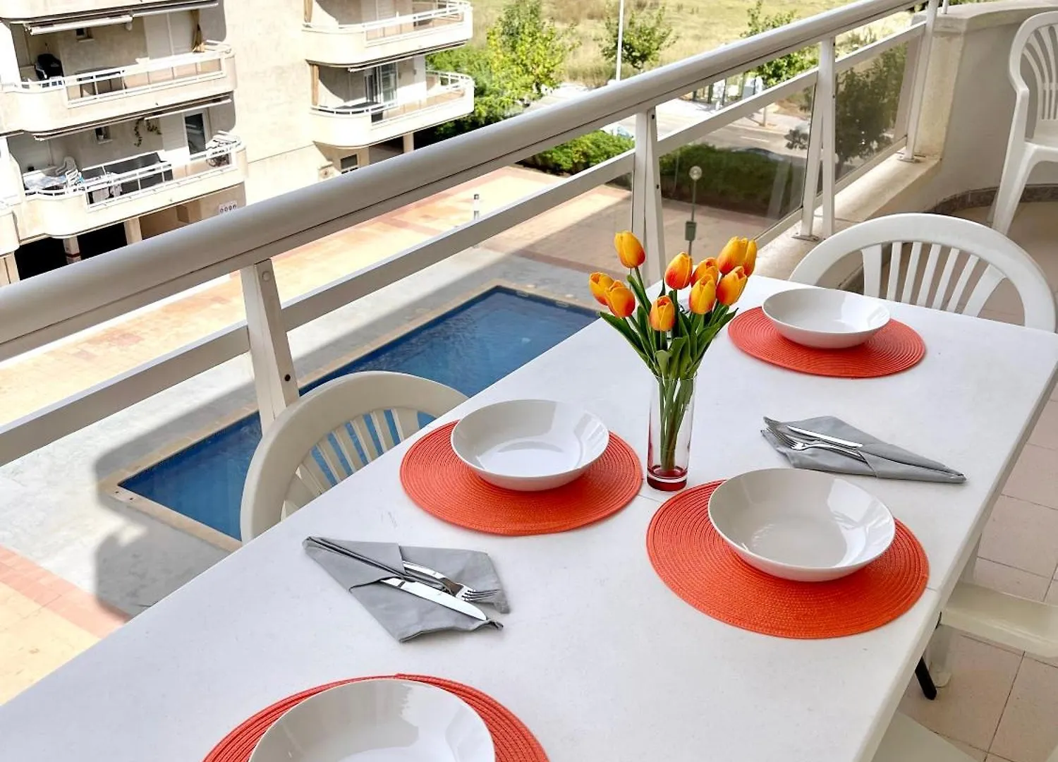 アパート ラ・ピネーダMar Internum 1 Vistas Piscina Y Marアパートメント スペイン